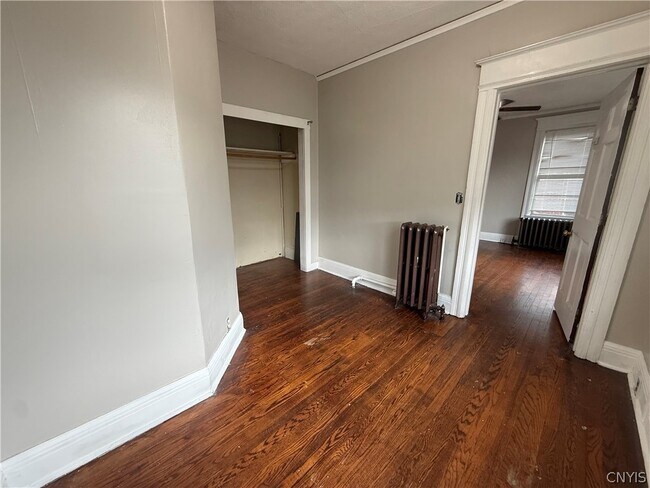Building Photo - 2012 Whitesboro St