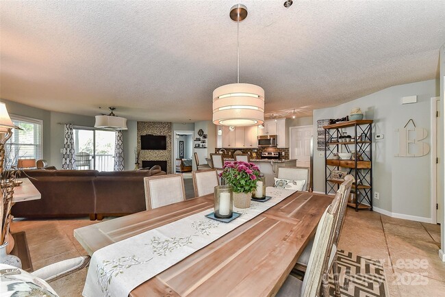 Building Photo - 18557 Vineyard Point Ln