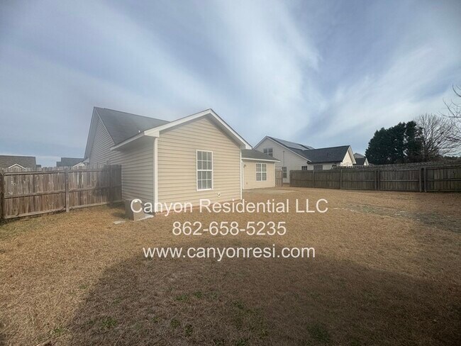 Building Photo - 1247 Chimney Swift Dr