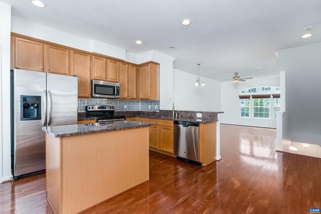 Building Photo - 2192 Silkwood Ct