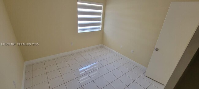 Building Photo - 11470 NW 4th Ln