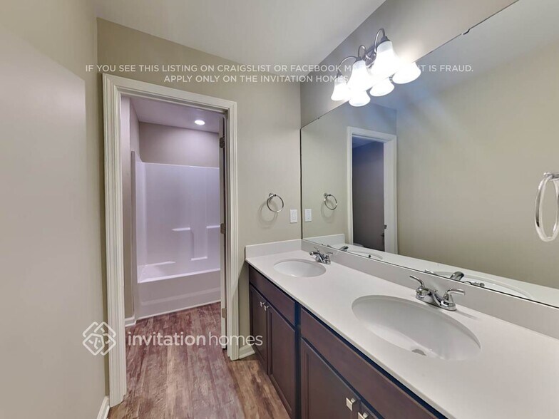 Building Photo - 5504 smythe Pk court