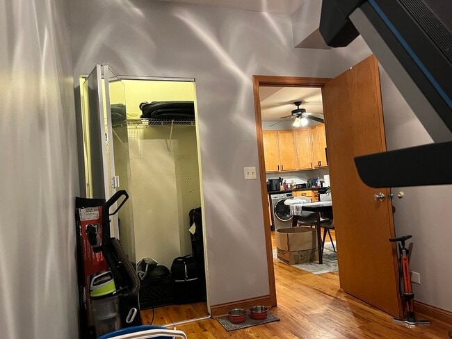 Building Photo - 2747 W Le Moyne St