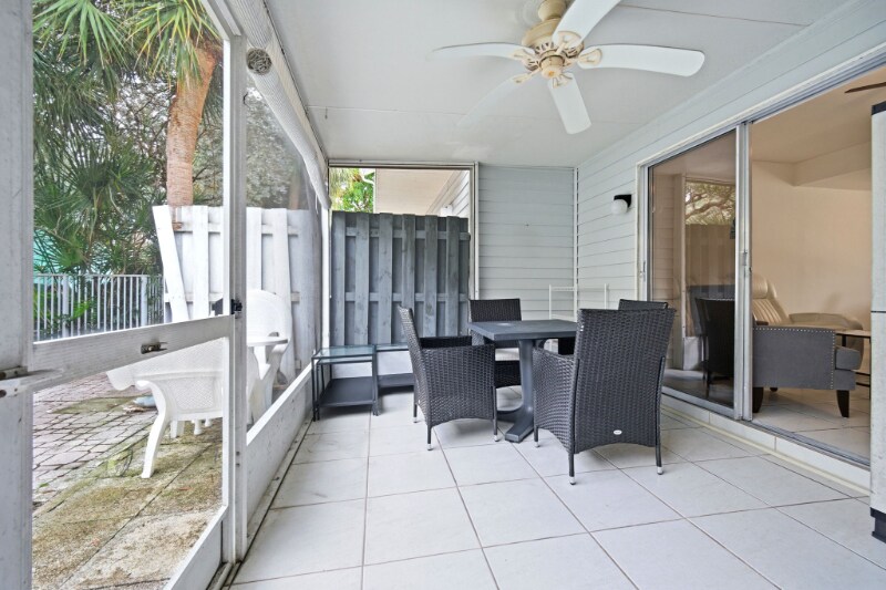 Building Photo - 2683 NE 15th St