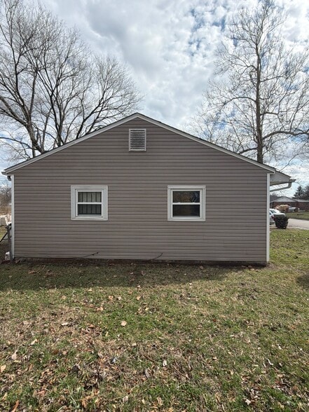 Building Photo - 7013 Edna St