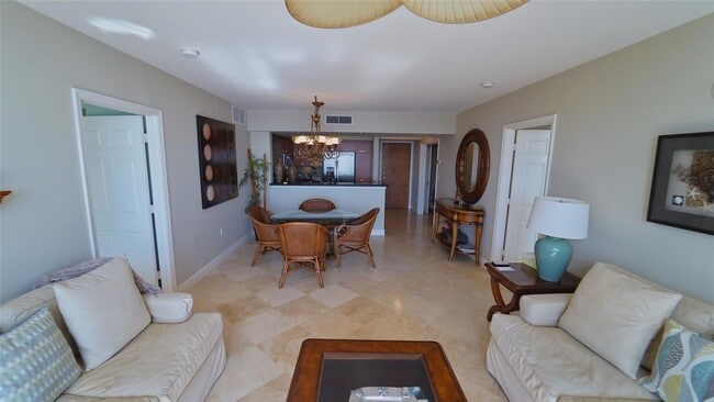 Building Photo - 2011 N Ocean Blvd