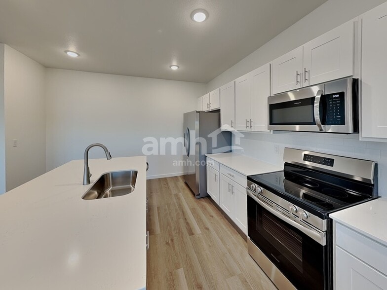 Building Photo - 26136 E Calhoun Pl