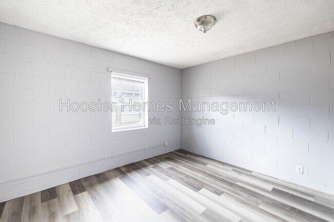 Building Photo - 1254 W 23rd St