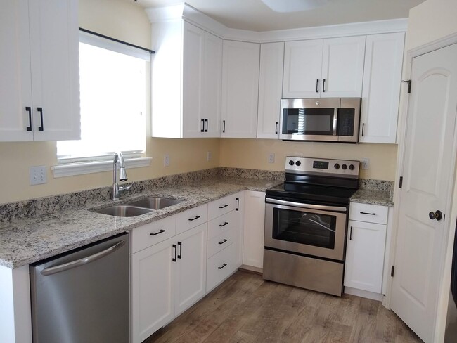 Building Photo - BEAUTIFUL 4 BED 2.5 BATH HOME FOR RENT IN LEHI!!!