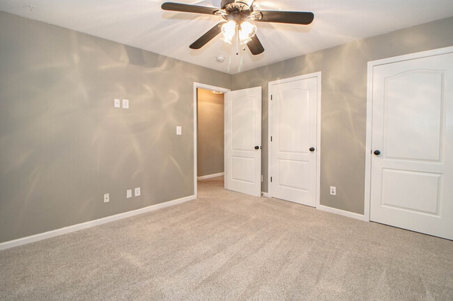 Building Photo - 2575 Village Ct