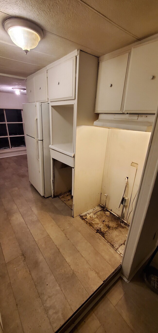 Building Photo - Highway 70 MHC