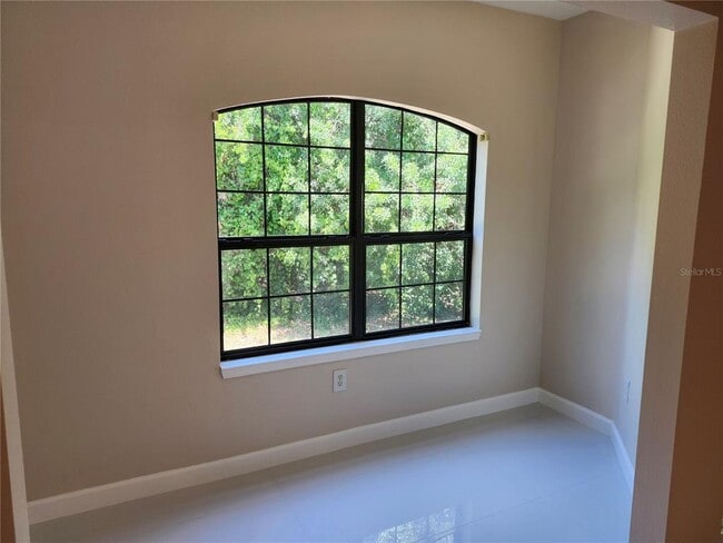 Building Photo - 2279 Portofino Pl