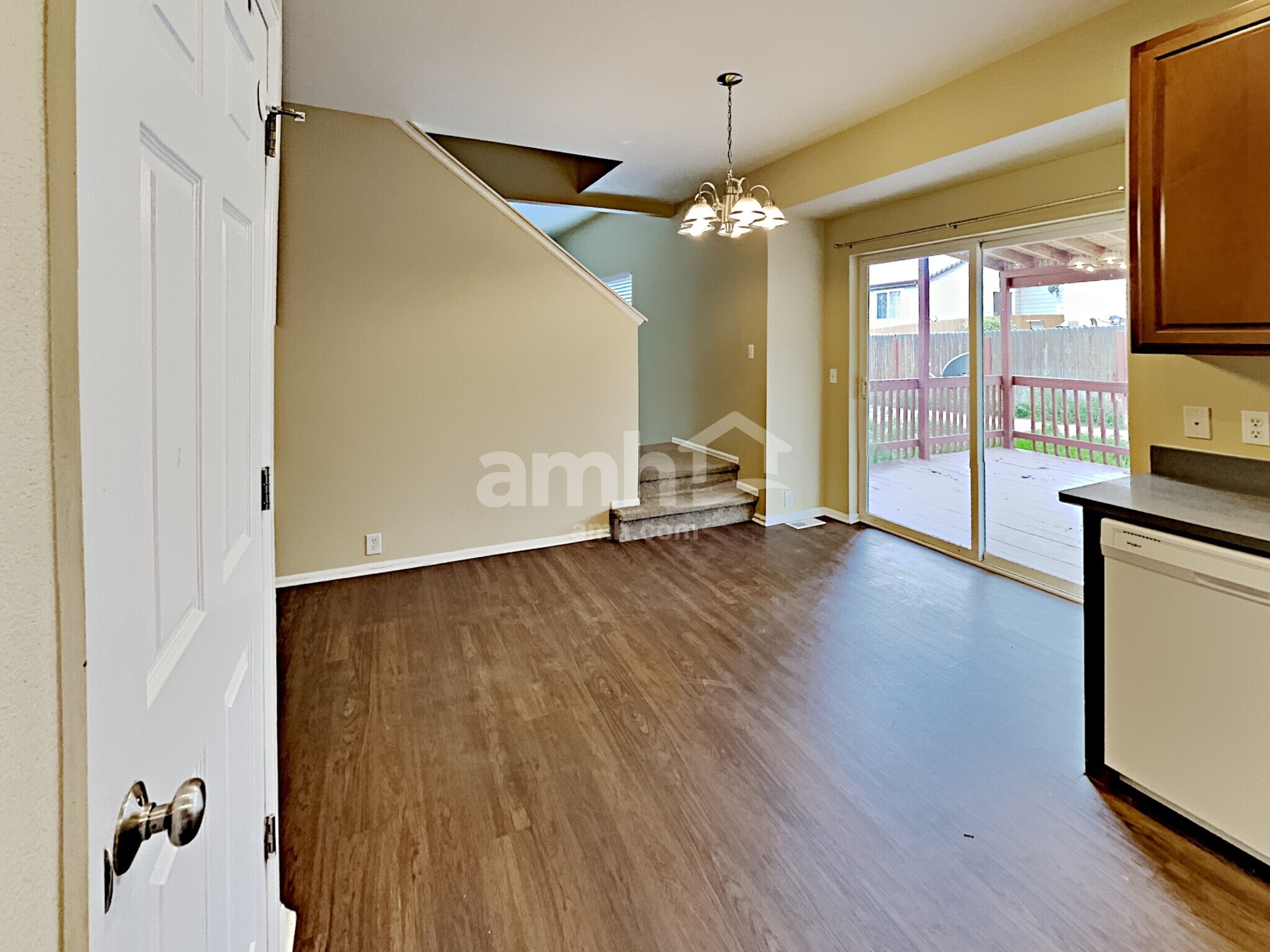 Building Photo - 209 Homestead Way