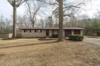 Building Photo - 7109 Forestdale Dr