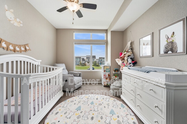Building Photo - 4827 Mt Shavano St