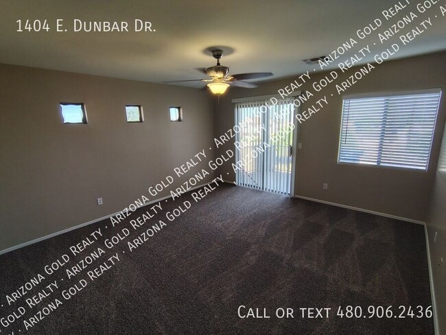 Building Photo - 1404 E Dunbar Dr