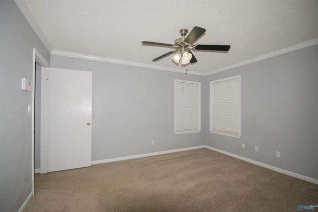 Building Photo - 215 Cypress Creek Dr