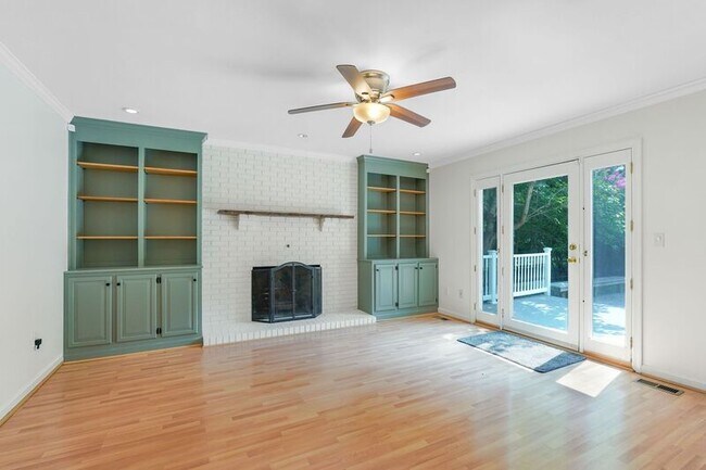 Building Photo - 94 Cleremont Dr