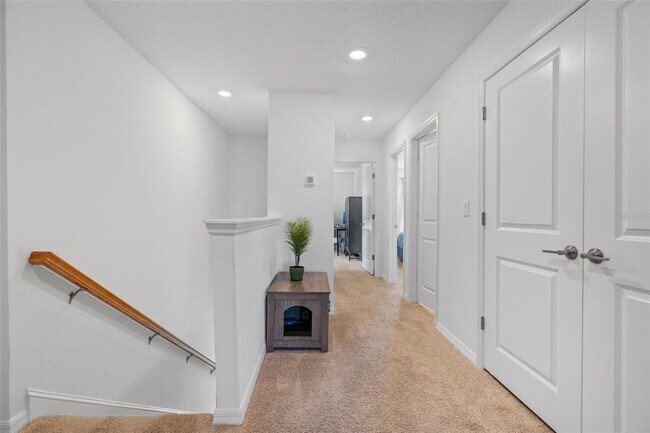 Building Photo - 5734 Archipelago St
