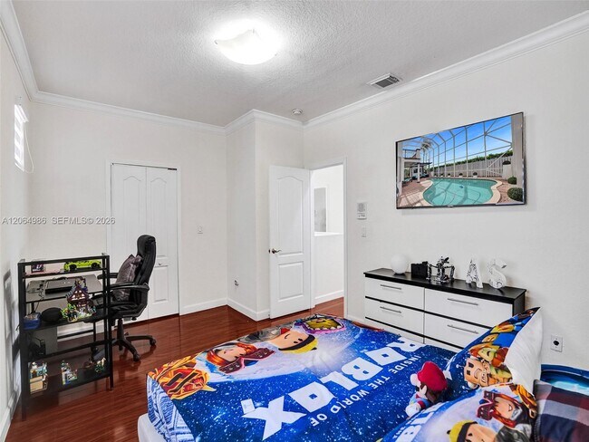 Building Photo - 6662 SW 166th Ct