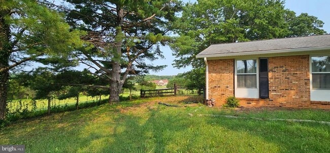 Building Photo - 10109 Lees Mill Rd