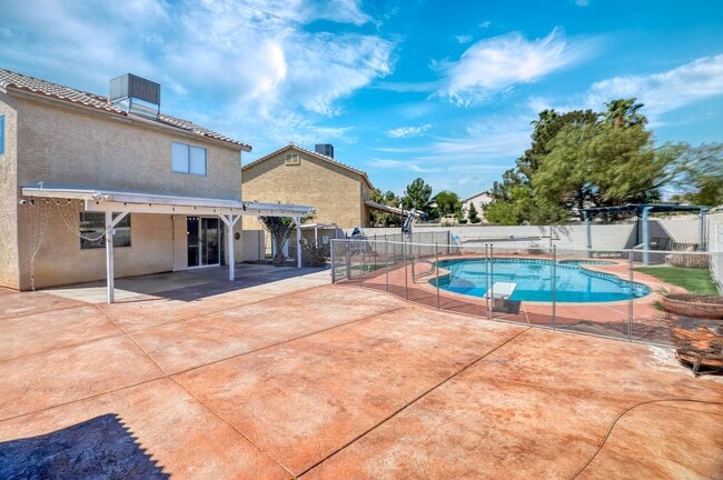 Building Photo - Charming Two Story Home Located in North Las Vegas