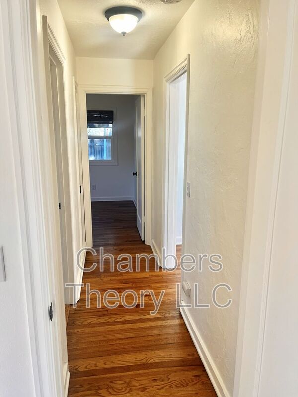 Building Photo - 1252 NW Milwaukee Ave