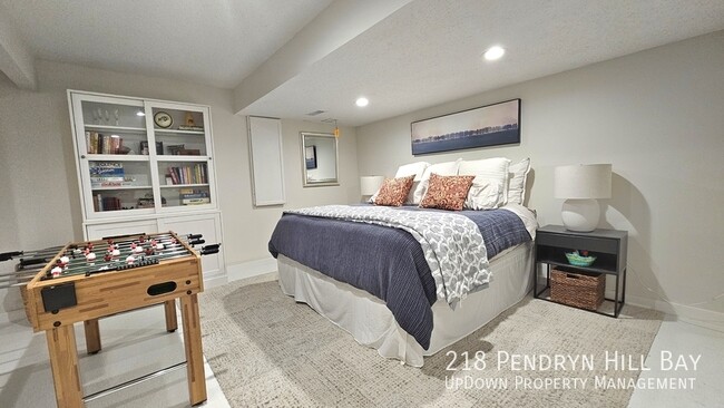 Building Photo - 218 Pendryn Hill Bay