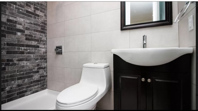 Building Photo - 562 Wilson Ave