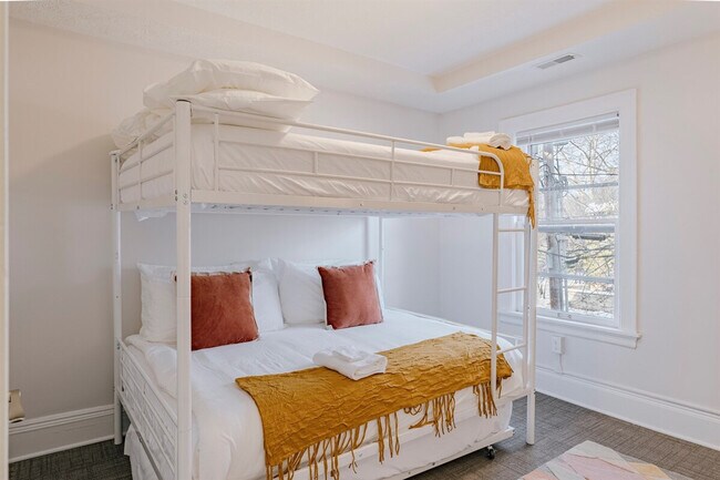 Building Photo - 11321 Hessler Rd