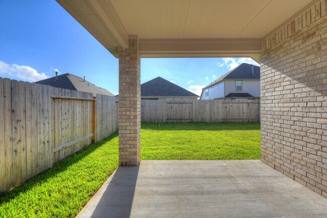 Building Photo - 21644 Lexor Dr