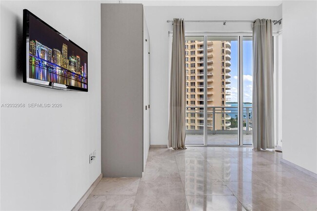 Building Photo - 900 Brickell Key Blvd