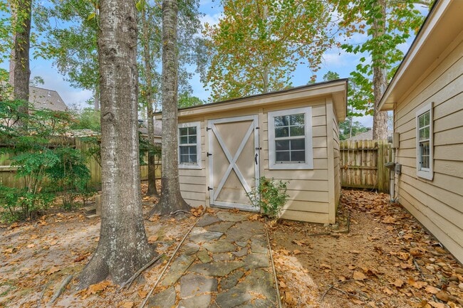 Building Photo - 3 Amber Sky Pl