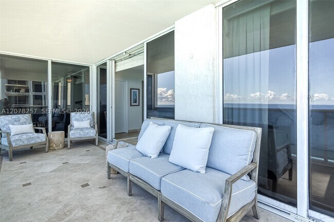 Building Photo - 19111 Collins Ave