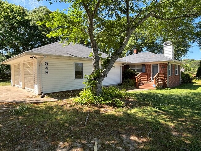 Building Photo - 546 Rockwell Church Rd NW