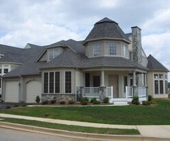Building Photo - 3017 Sanctuary Ln