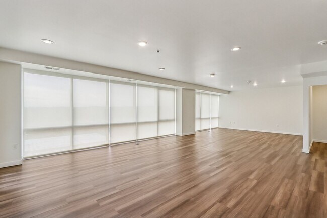 Building Photo - $1,950 | 1 Bedroom, 2 Bathroom Condo | Pet Friendly* | Available for Immediate move-in!