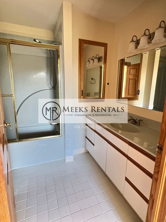 Building Photo - 30 Bridlewood Rd