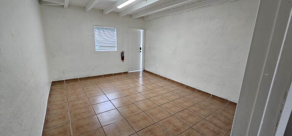Building Photo - 5937 Taft St