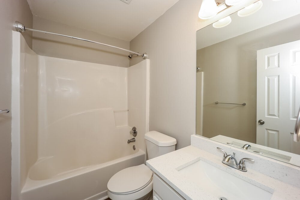 Building Photo - 4423 Ravenwood Dr