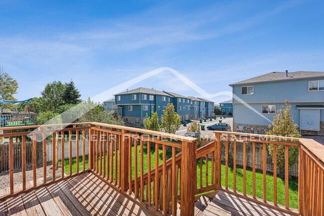 Building Photo - Spacious Home with Fenced Yard and Central AC