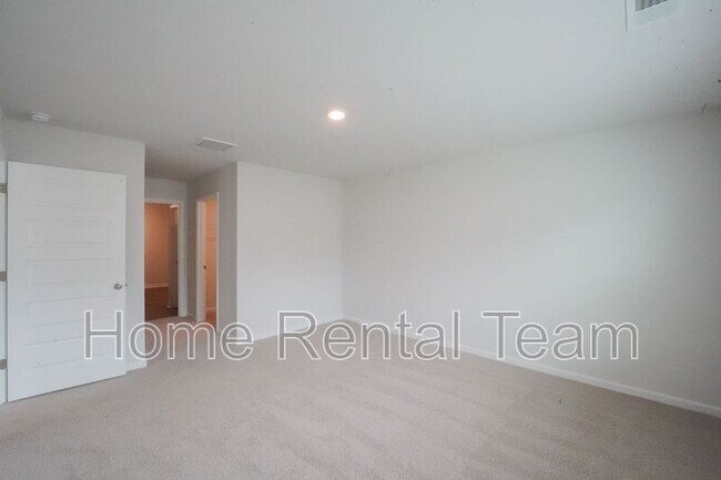 Building Photo - 431 Coconut Dr