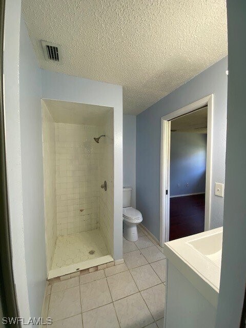 Building Photo - 1459 Paxton Terrace