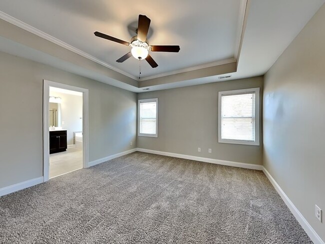 Building Photo - 51 Tall Oak Ct
