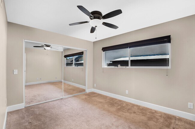 Building Photo - Luxury View Home On Canyon Rim