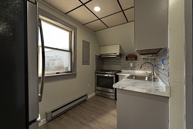 Building Photo - Spruce (294)