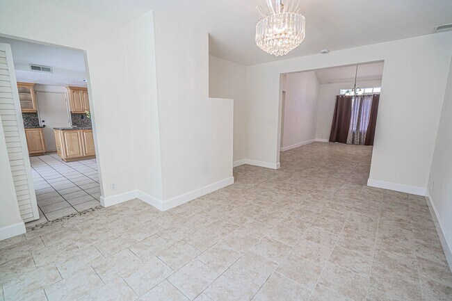 Building Photo - 27727 Spandau Dr