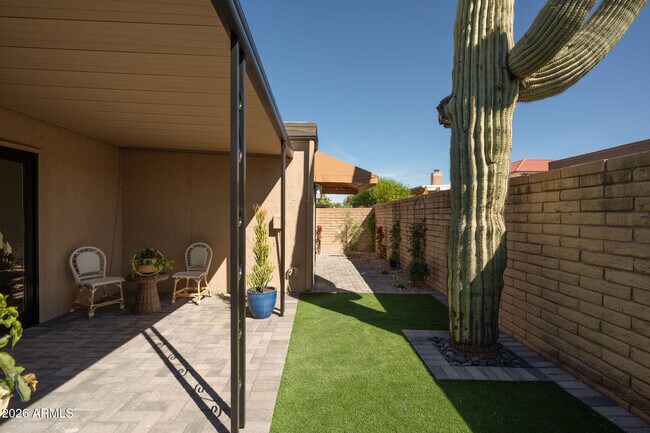 Building Photo - 7837 E Crestwood Way