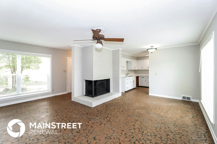 Building Photo - 2276 Sutherland Dr