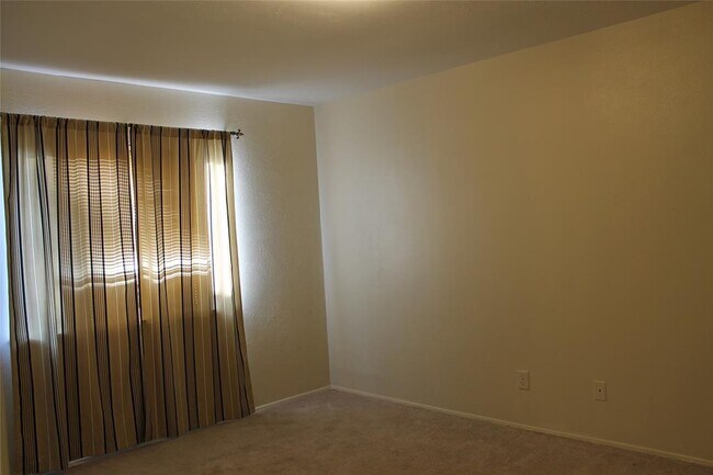 Building Photo - 1401 Coffeyville Trail